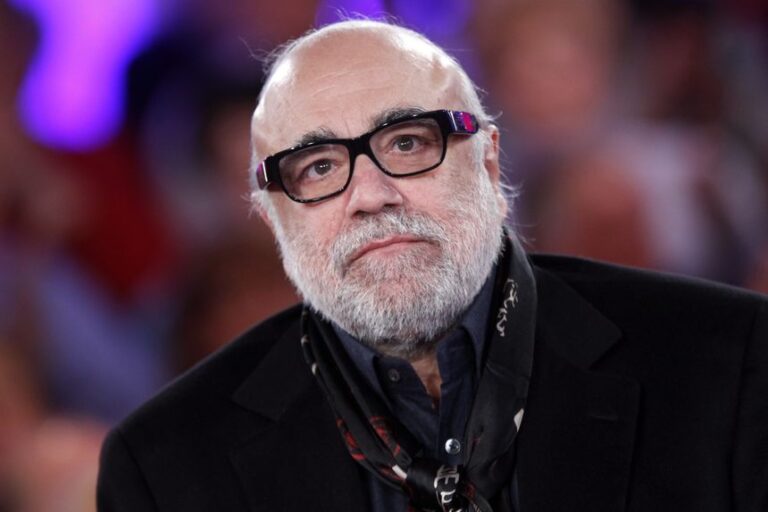 Demis Roussos fortune et taille