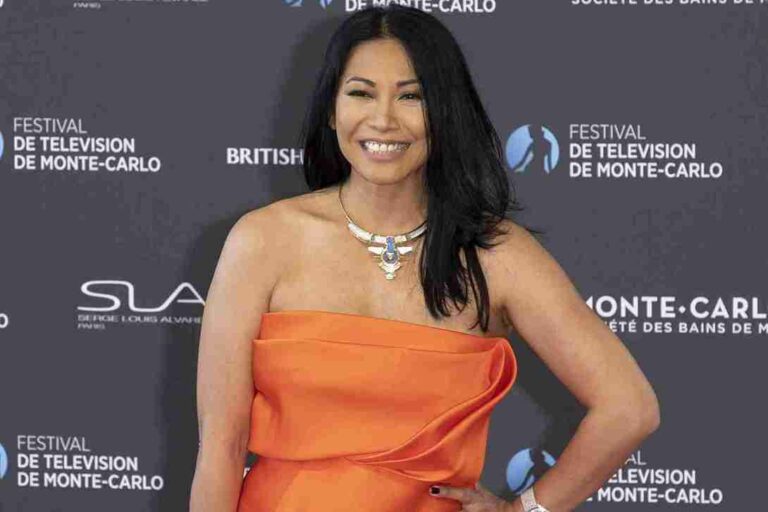anggun taille et fortune
