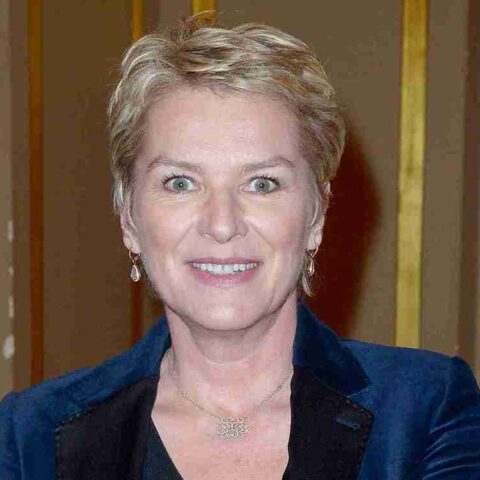 Élise Lucet : âge, taille, fortune, carrière, couple et biographie