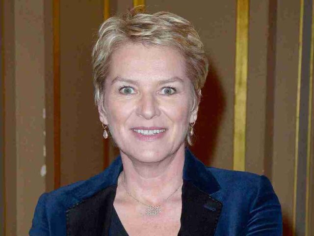 Élise Lucet : âge, taille, fortune, carrière, couple et biographie
