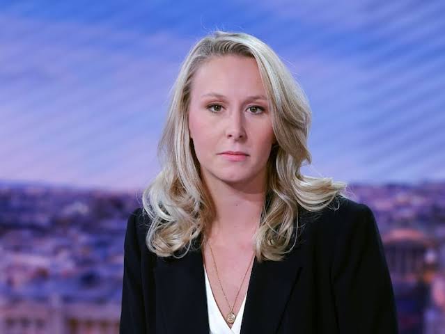 Marion Maréchal : âge, taille, fortune, carrière, couple et biographie