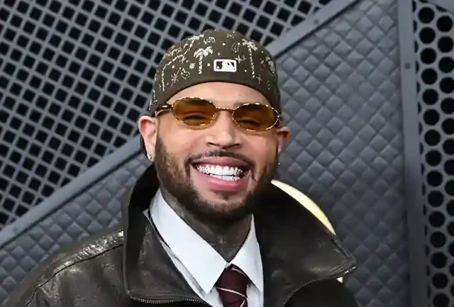 Chris Brown : âge, taille, fortune, carrière, couple, enfants et récompenses