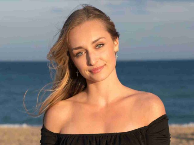 Emma Smet : âge, taille, fortune, couple, carrière et biographie complète