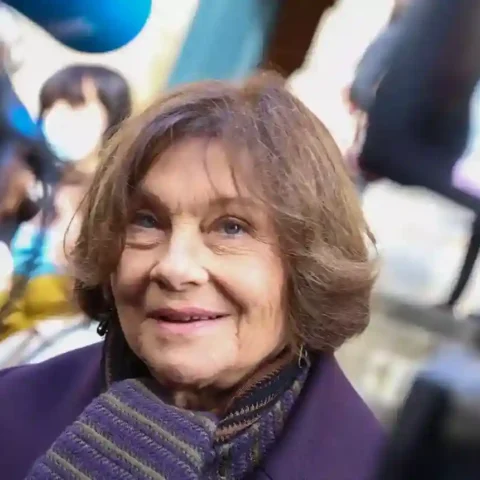 Macha Méril: Age, Taille, Fortune, Carrière, Couple et Biographie